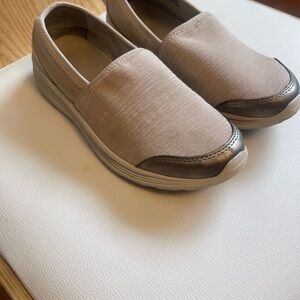 Bzees Women's Slip-On Athletic Shoes - Tan and Silver